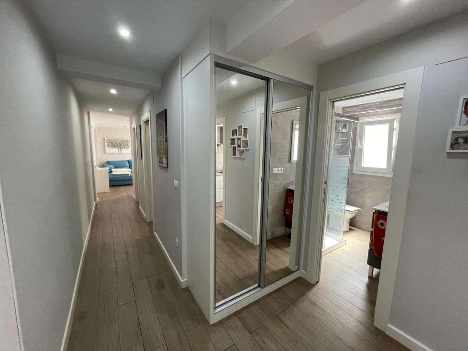 Cozy Room In Stylish Flat Just Steps From The Beach Cádiz Exteriér fotografie