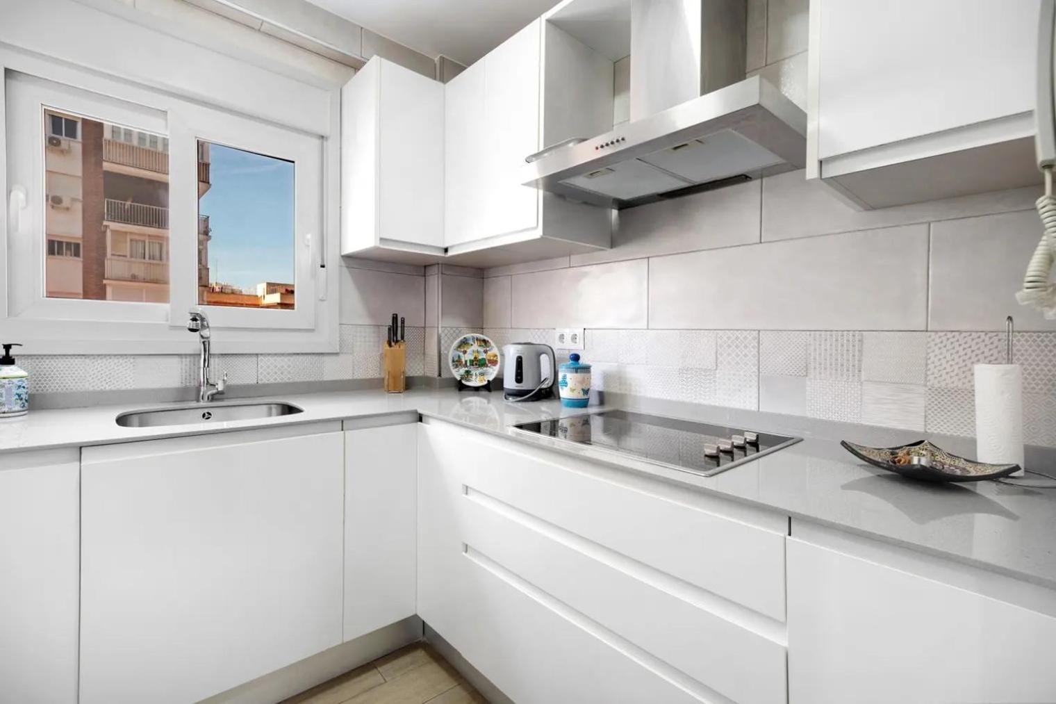 Cozy Room In Stylish Flat Just Steps From The Beach Cádiz Exteriér fotografie