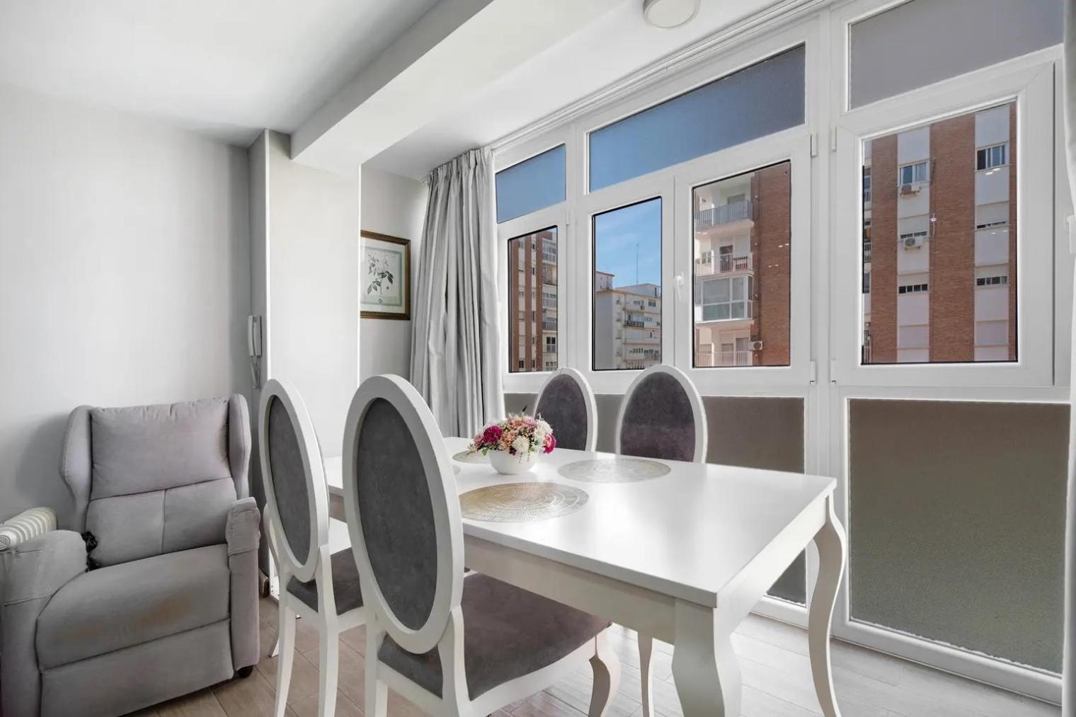 Cozy Room In Stylish Flat Just Steps From The Beach Cádiz Exteriér fotografie
