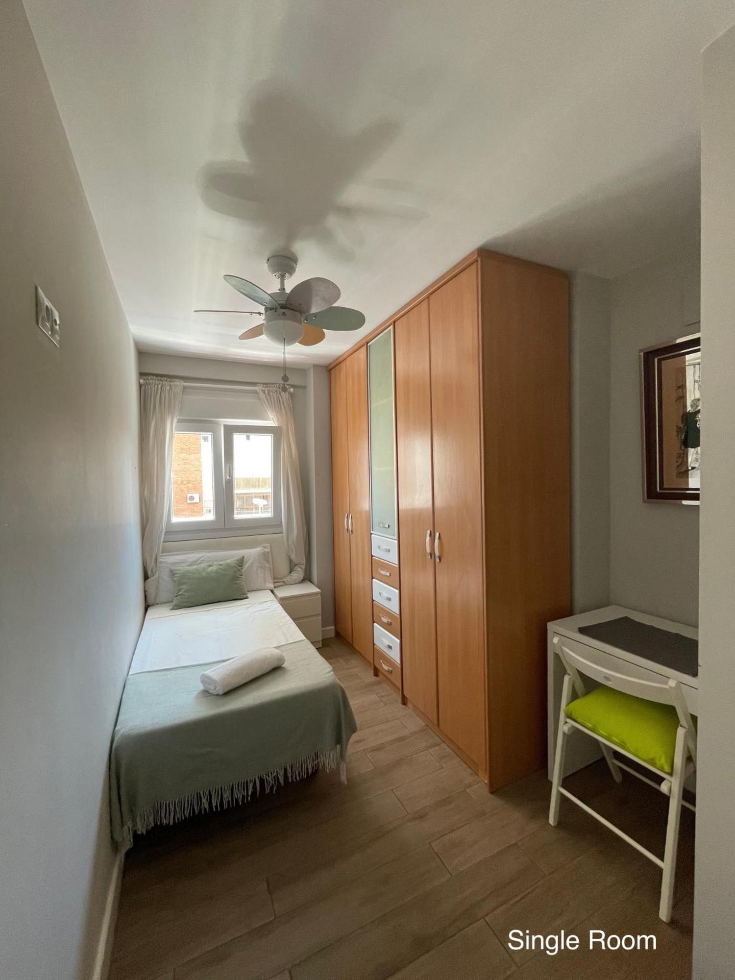 Cozy Room In Stylish Flat Just Steps From The Beach Cádiz Exteriér fotografie